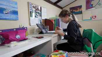 Ontario teachers say they're preparing for online and in-class learning with little guidance