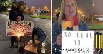 Campaigners outside Nissan plant call on 'no deal' Brexit to be ruled out