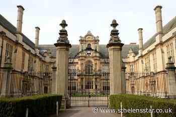 Oxford University accepts hundreds of students despite downgraded results - St Helens Star