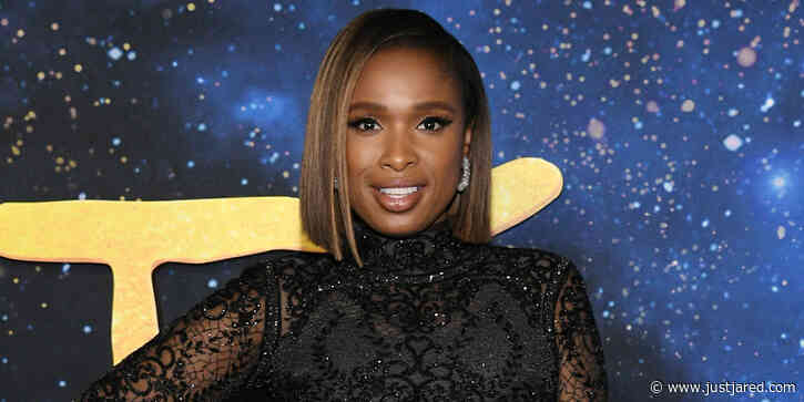 Jennifer Hudson & Sister Julia Donate 2,000 Backpacks Full of School Supplies To Chicago Children