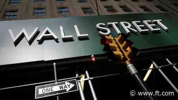 US stocks inch closer to record high