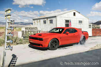 2020 Challenger SRT Super Stock does the quarter-mile in 10.5 seconds