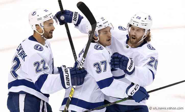 Lightning win 2-1, put Blue Jackets on brink of elimination
