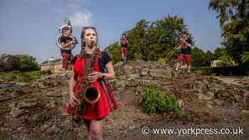 Scampston Hall and Ripley Castle set to host live gigs