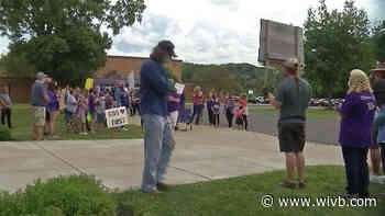 West Valley teacher’s union protests lack of transparency with district’s reopening plan