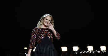 Adele: Selbstliebe nach Gewichtsabnahme & Selbsthilfe-Buch - bigFM
