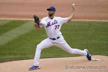 Mets place Peterson on IL, recall Oswalt to start vs Marlins