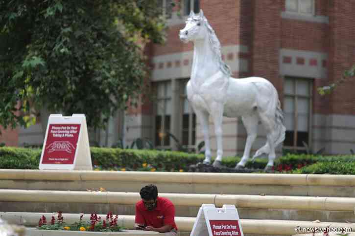 'Definitely awkward': University freshmen get online welcome