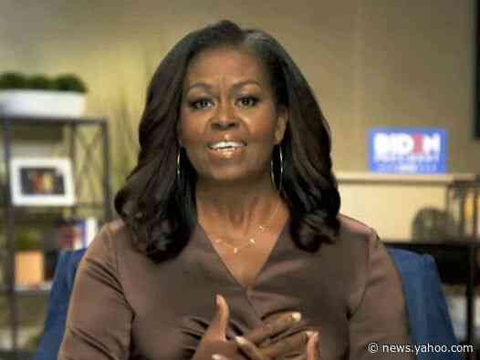 Trump news – live: President pitches 'toll' on US-Mexico border to pay for wall as USPS chief suspends cuts to agency