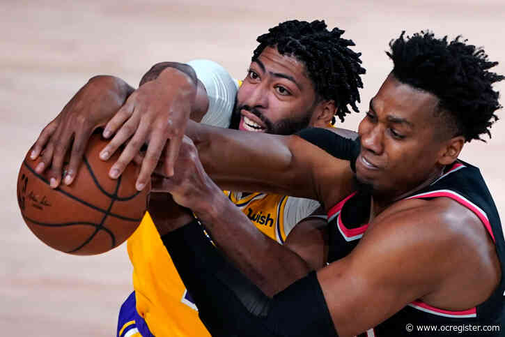 Lakers stunned by Damian Lillard and the Trail Blazers’ fourth-quarter rally