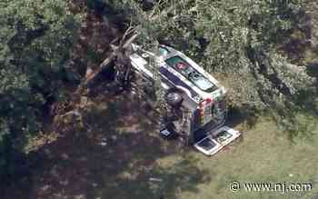 N.J. man, 73, dies after medical transport van veers off highway, strikes trees - NJ.com