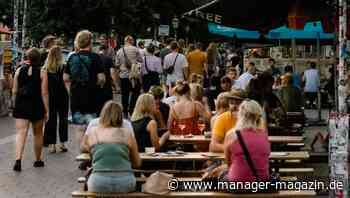 Restaurants und Hotels steigern Umsatz im Juni um 64 Prozent