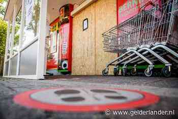 Supermarkt dichtgetimmerd na schenden coronaregels, Utrechtenaar houdt inzamelactie