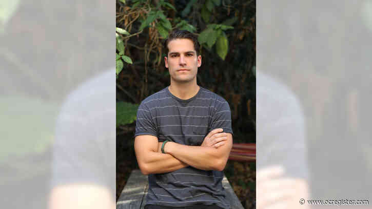 This Manhattan Beach resident is trying to save rock and roll with his podcast