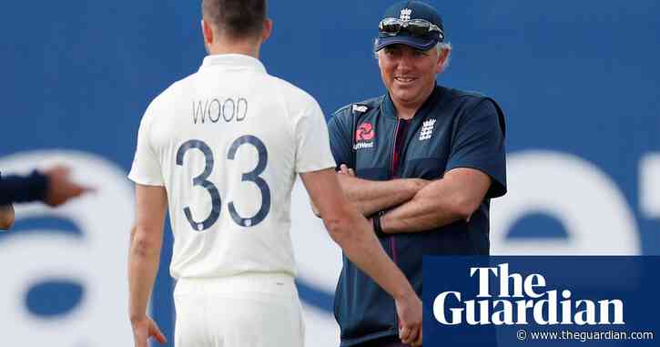 Chris Silverwood backs early Test starts to combat light delays