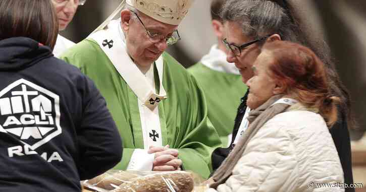 Pope: Rich can’t get priority for vaccine, poor need help