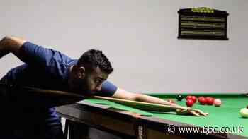 Farakh Ajaib: Butcher wins two-year card for World Snooker Tour