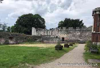 Mini-golf course plan for York Library lawn