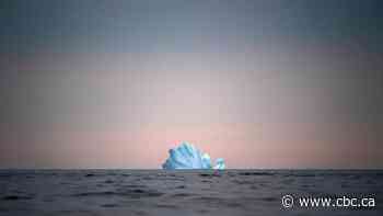 Greenland lost 532 billion tonnes of ice in a record melt last year, new study suggests