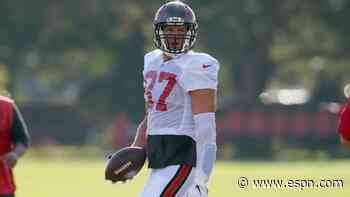 NFL training camp 2020: Gronk feeling fresh and clean, Saquon and Cam Jordan bust a move