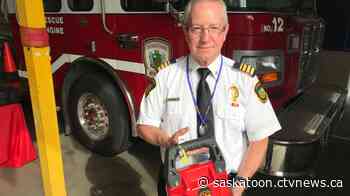 'You pull the two pins': How a new grenade-style tool will help Saskatoon firefighters