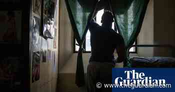 Early-release scheme for prisoners in England and Wales to end - The Guardian