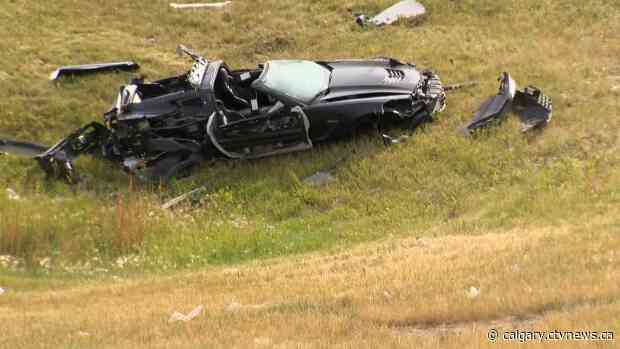 Driver killed in rollover crash on Stoney Trail near McKnight Blvd. N.E., passenger injured
