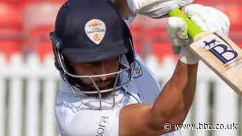 Bob Willis Trophy: Derbyshire draw at Yorkshire to stay top of North Group