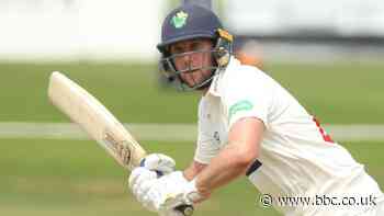 Bob Willis Trophy: Gloucestershire held to draw by Glamorgan rearguard