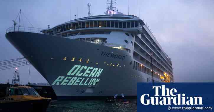 Ocean Rebellion climate action group launches with protest against cruise ship