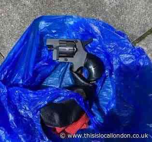 Loaded gun found on four men in Rayners Lane stop and search