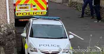Bomb disposal unit seen by witnesses near High Street address