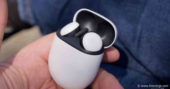 Google’s Pixel Buds sound noticeably better with new bass boost, but connectivity issues remain