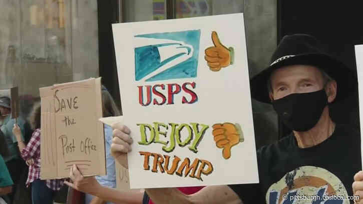 Pittsburghers Rally In Squirrel Hill To Show Support For Post Office