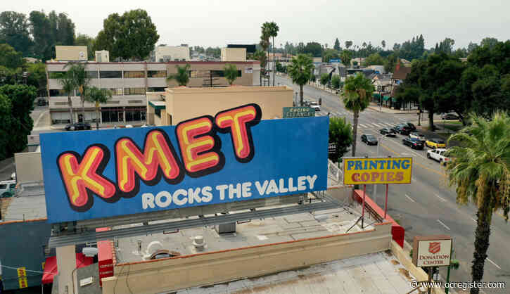 KMET rocks the Valley as billboard for defunct LA rock radio station appears