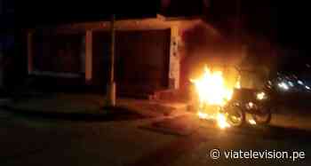 Incendio de vehículos causa alarma en moradores de Yurimaguas - VIA Televisión
