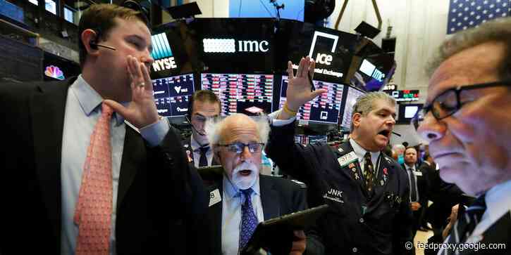 Tesla, Apple surge 5% to record highs as both companies prepare to split their stock (AAPL, TSLA)