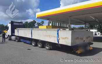 Politie ziet tal van overtredingen bij veel te zwaar beladen vrachtwagentrailer