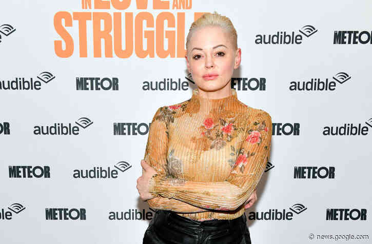 Rose McGowan calls Alyssa Milano a 'fraud' in political Twitter feud: 'Get off my coattails' - AOL