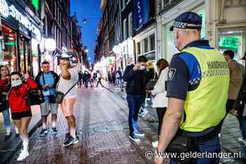 Boa's in Amsterdam slaan vandaag toe: 148 boetes voor niet dragen mondkapjes