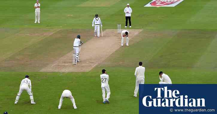 'It’s seriously dangerous': Dom Bess says players should have come off sooner