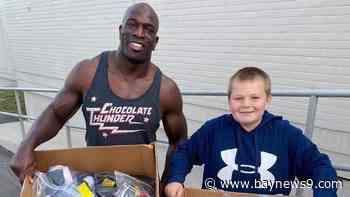 Apollo Beach Teen Entrepreneur Buys Shoes To Donate - Bay News 9