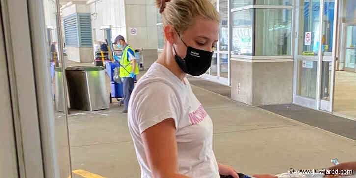 Lili Reinhart Arrives in Vancouver to Work on 'Riverdale'