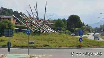 Erba, si schianta sulla rotatoria di via Resegone: grave un uomo di Canzo - IL GIORNO