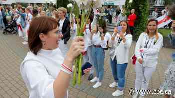 Belarus authorities detain 3 leading opposition activists