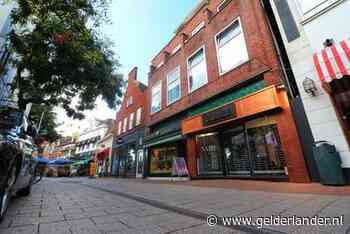 Man (26) overlijdt na mishandeling in stadscentrum; fatale klap is gefilmd