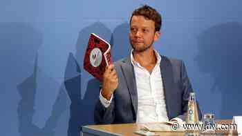 Pilotprojekt Grundeinkommen: 1200 Euro - jeden Monat, einfach so - DW (Deutsch)