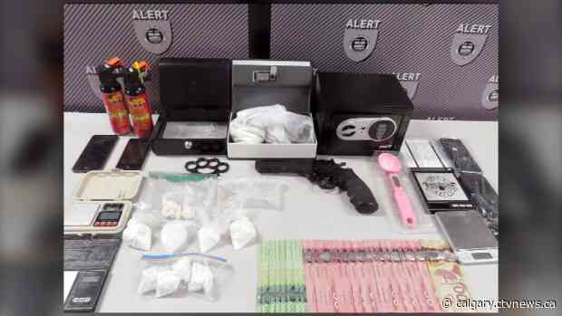 Drugs seized, four charged following bust in Brooks, Alta.