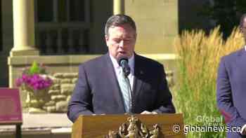Alberta premier explains timing of cabinet shuffle, continued support for health minister