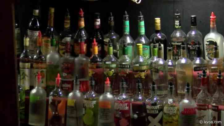 More Arizona counties inch towards reopening gyms, bars